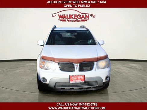 Used 2009 Pontiac Torrent Base 4dr SUV image 1