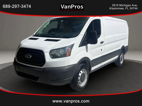 Used 2015 Ford Transit 250 130 Low Roof RWD image 1