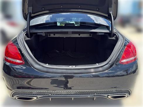 Used 2018 Mercedes-Benz C 300 Sedan image 7