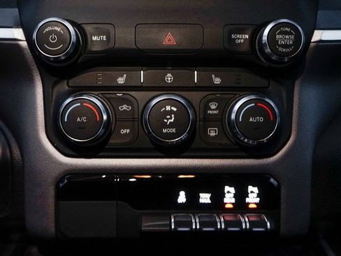 Used 2023 RAM 1500 Big Horn image 30