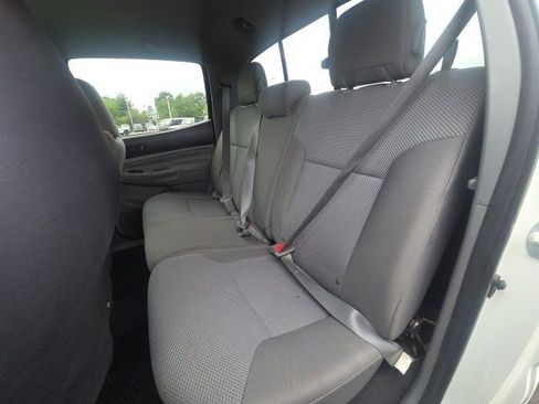 Used 2014 Toyota Tacoma 4x4 Double Cab image 14