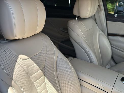 Used 2020 Mercedes-Benz S 560 4MATIC Sedan image 12