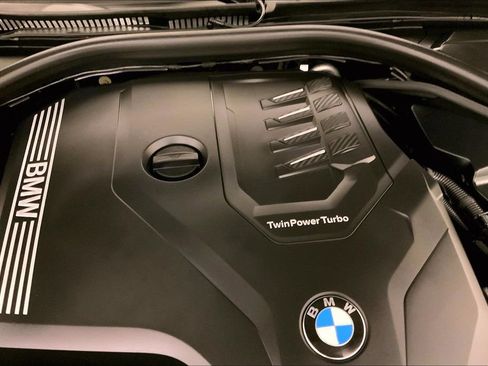 Used 2024 BMW 330i xDrive Sedan w/ M Sport Package AWD/4WD image 31