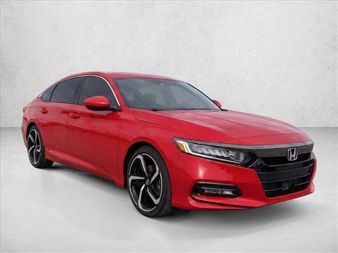 Used 2018 Honda Accord Sport image 3
