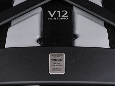 Used 2026 Aston Martin Vanquish Convertible RWD image 39