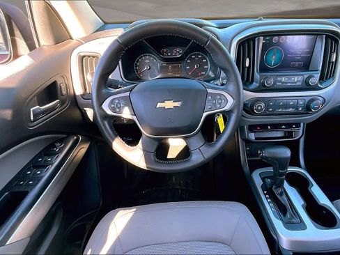 Used 2018 Chevrolet Colorado LT w/ LT Convenience Package image 9