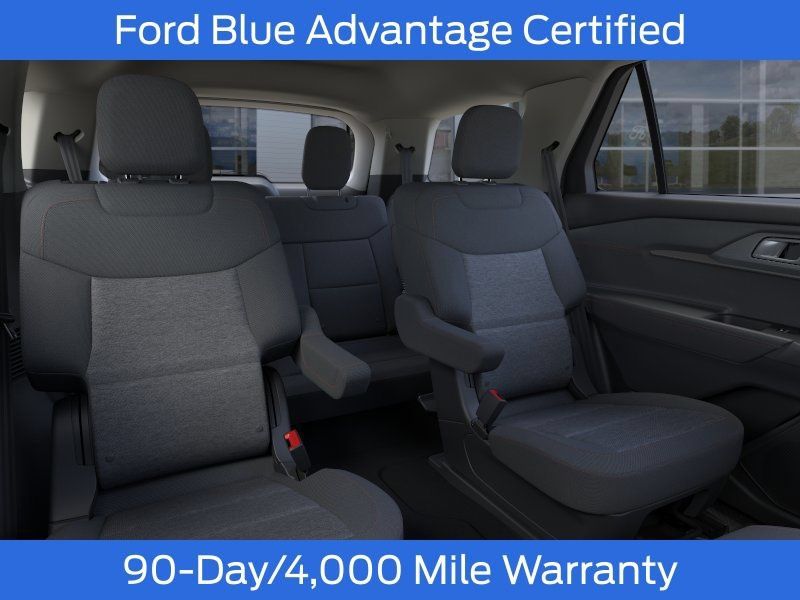 Used 2026 Ford Explorer Active AWD/4WD image 12