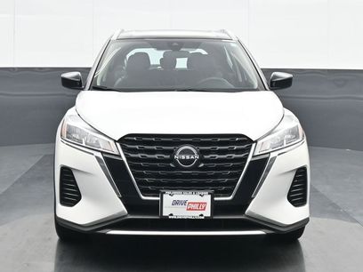 Used 2023 Nissan Kicks SV