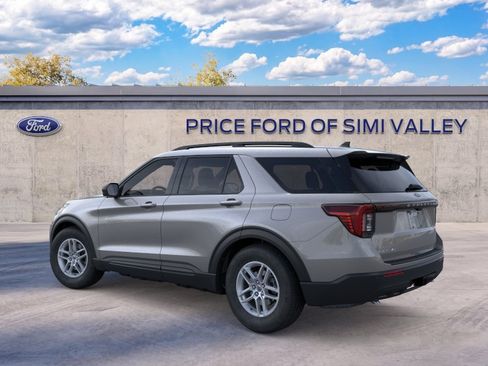 Used 2026 Ford Explorer Active RWD image 4