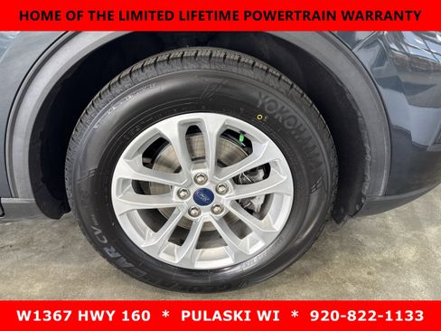 Used 2022 Ford Escape SE FWD image 3