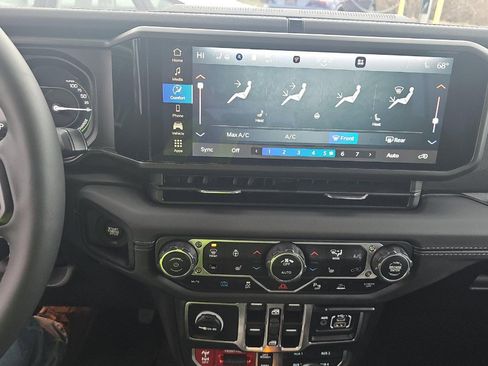 Used 2025 Jeep Wrangler Unlimited Rubicon 4xe w/ Safety Group image 9