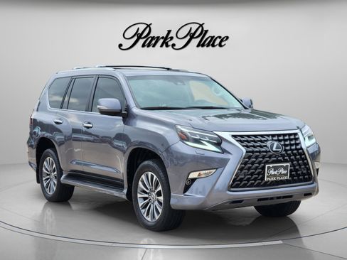 Used 2023 Lexus GX 460 Luxury w/ Accessory Package AWD/4WD image 4