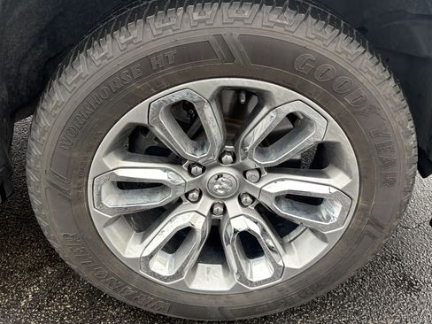 Used 2021 RAM 1500 Laramie w/ Sport Appearance Package image 15