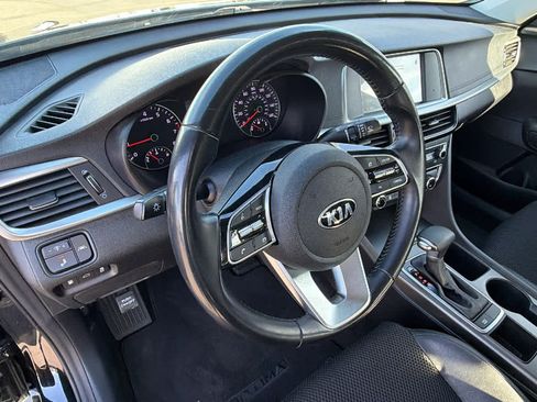 Used 2020 Kia Optima S FWD image 10