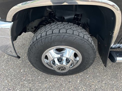 Used 2011 Chevrolet Silverado 3500 LTZ w/ LTZ Plus Package image 15