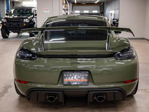 Used 2021 Porsche 718 Cayman GT4 RWD image 3