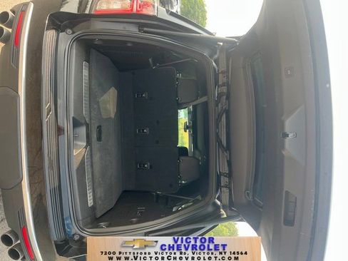 Used 2021 Chevrolet Suburban High Country image 6