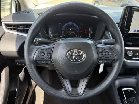 Used 2026 Toyota Corolla LE FWD image 13