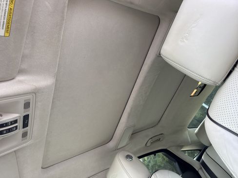 Used 2013 Jaguar XJ L Portfolio RWD image 17