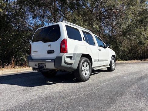 Used 2011 Nissan Xterra S w/ 4X2 Value Package image 4