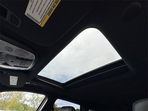 Used 2019 Jeep Grand Cherokee Altitude image 26