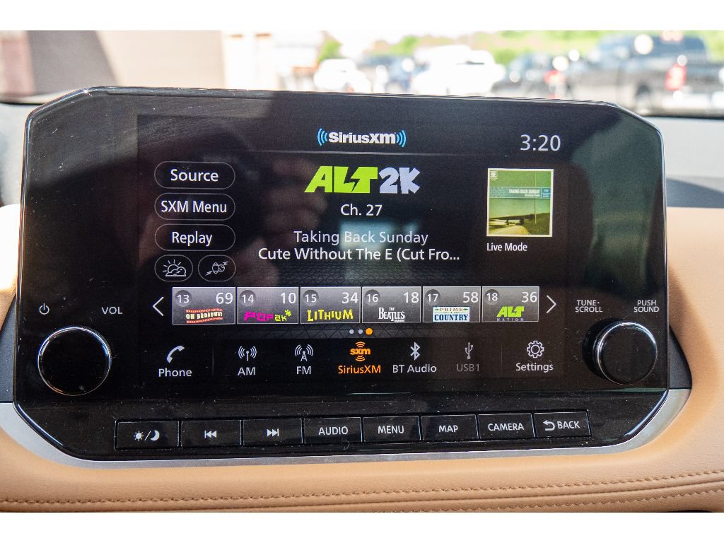 Used 2023 Nissan Rogue Platinum w/ Platinum Premium Package AWD/4WD image 30