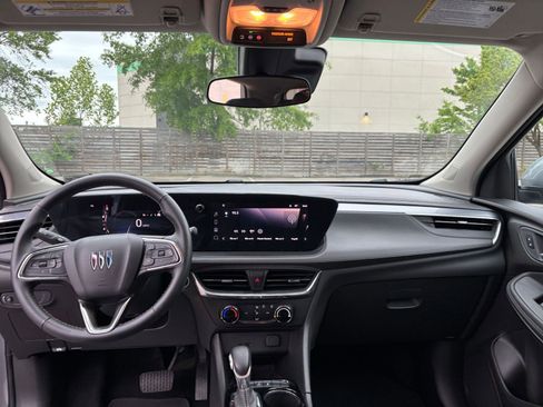 Used 2025 Buick Encore GX Preferred FWD image 33