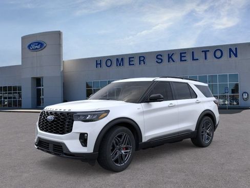 New 2026 Ford Explorer ST-Line w/ ST-Line Street Pack AWD/4WD image 1