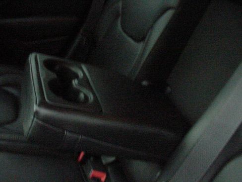 Used 2014 Jeep Cherokee Trailhawk w/ Comfort/Convenience Group image 38