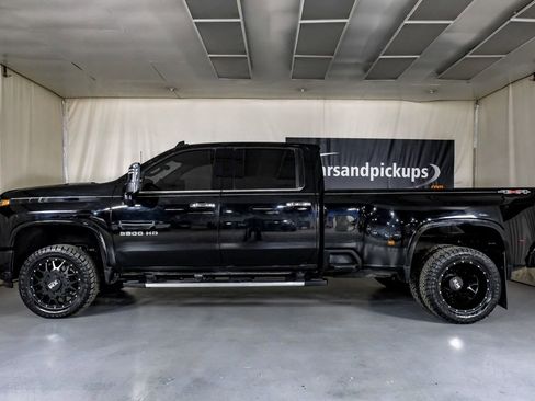 Used 2024 Chevrolet Silverado 3500 LTZ w/ LTZ Plus Package image 12