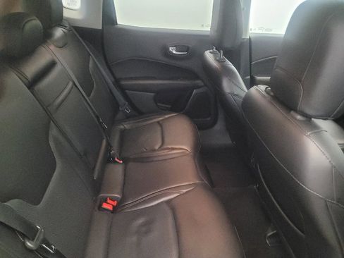 Used 2018 Jeep Compass Limited image 19