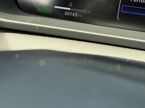 Used 2024 Toyota Crown AWD/4WD image 7