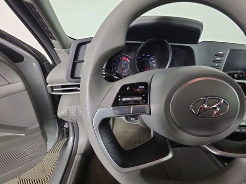 Used 2023 Hyundai Elantra SEL image 28