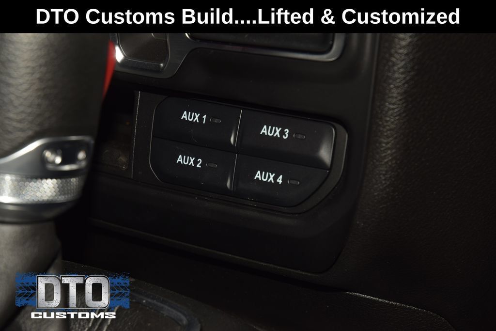 Used 2026 Jeep Wrangler Unlimited Sport AWD/4WD image 32