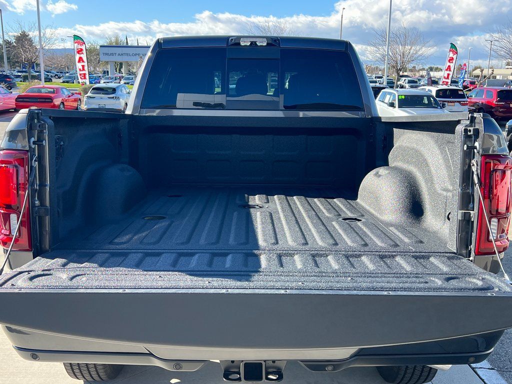 New 2026 RAM 2500 Laramie w/ Towing Technology Group AWD/4WD image 17