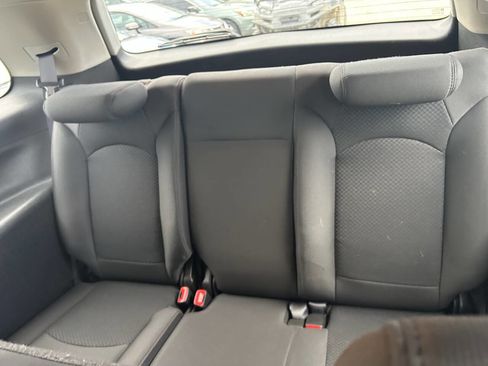 Used 2007 Saturn Outlook XE w/ Advanced Audio Pkg image 9