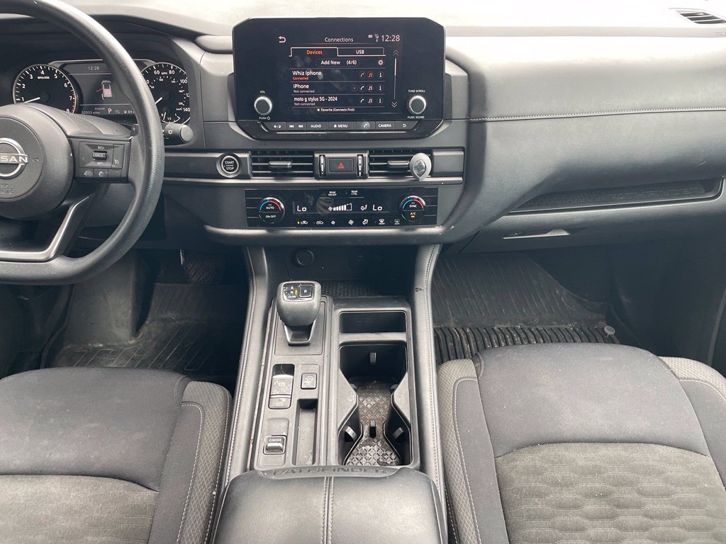 Used 2024 Nissan Pathfinder S FWD image 14