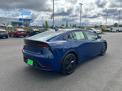 Used 2023 Toyota Prius LE FWD image 10