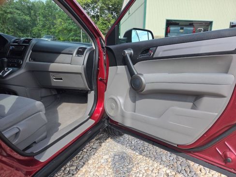 Used 2011 Honda CR-V LX image 19