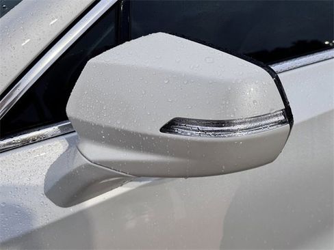 Used 2023 Cadillac XT4 Premium Luxury w/ Technology Package image 11