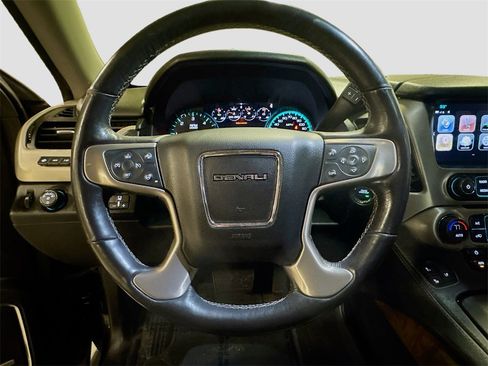 Used 2018 GMC Yukon Denali w/ Denali Ultimate Package image 12