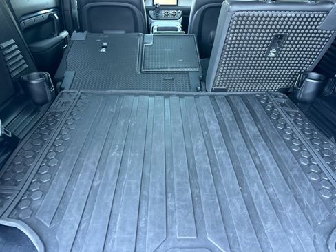 Used 2024 Land Rover Defender 110 S AWD/4WD image 15