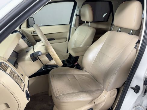 Used 2011 Ford Escape Limited w/ 302A Rapid Spec Order Code image 5