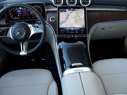 Certified 2026 Mercedes-Benz GLC 300 image 28