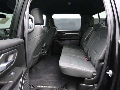Used 2019 RAM 1500 Big Horn AWD/4WD image 25