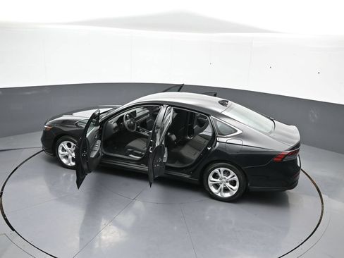 Used 2024 Honda Accord LX image 43