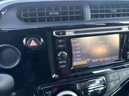 Used 2018 Toyota Prius C One w/ Carpet Mat Package FWD image 11