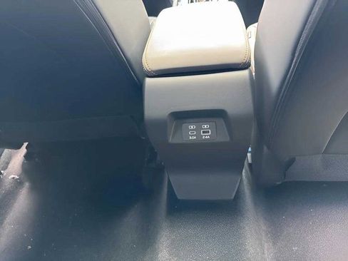 New 2025 Subaru Crosstrek 2.5i Limited w/ Popular Package #4A image 11