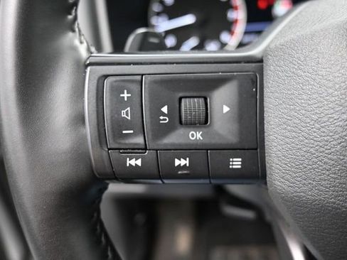 Used 2025 Nissan Rogue SV AWD/4WD image 26