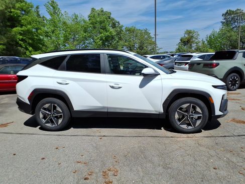 New 2026 Hyundai Tucson SEL AWD/4WD image 2